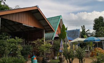Turfan Hotel and Tigger Park