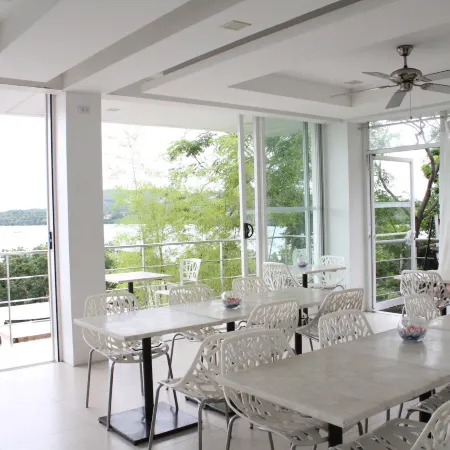 Ocean Suites Bohol Boutique Hotel
