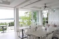 Ocean Suites Bohol Boutique Hotel - Morgenmad