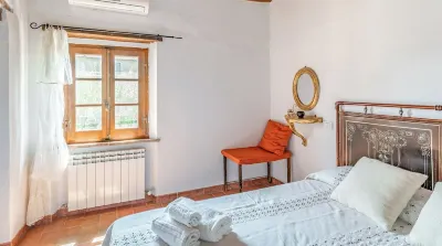 Casina in authentic Tuscany