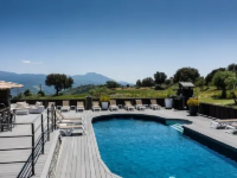 Kyrn Flor - Domaine Sant Antone Hotels in Corte