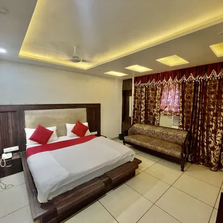 Hotel Himgiri
