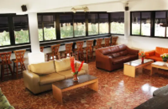 Royal Palace Hotel