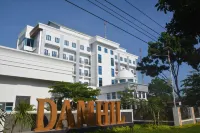 TC Damhil Ung Hotels near Kompleks Pergudangan Talumelito