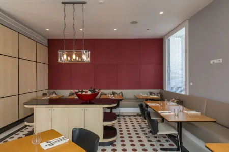 Oporto Serviced Apartments - Cedofeita Отели в г. Седофейта