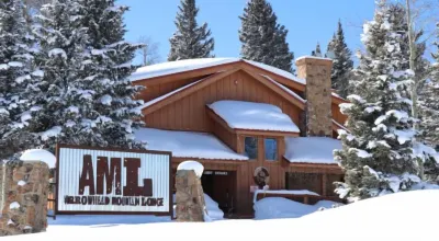 Arrowhead Mountain Lodge Hotels in Cimarron