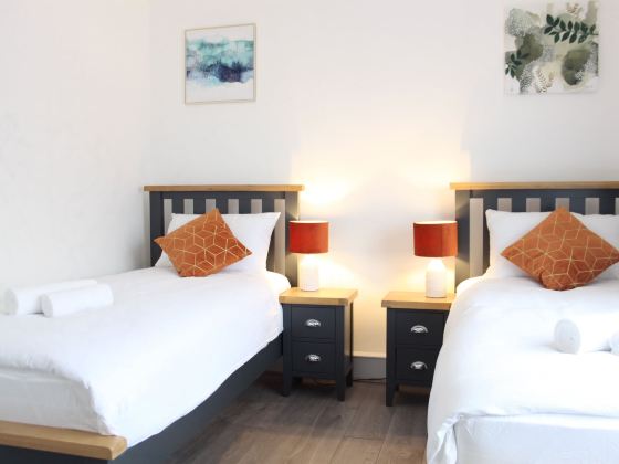 Stunning 3 Bedroom Apartment in Harlow, Essex