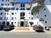 Vilamoura Central 7 With Pool by Homing Hotels in Quarteira