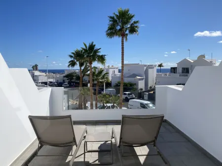 Las Terrazas del Puerto Отели в г. Тиас