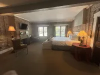 William Watson Hotel - 3-Star