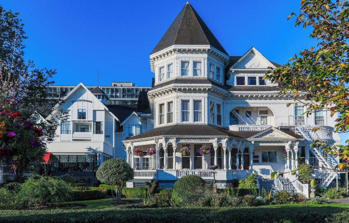 Huntingdon Hotel and Suites