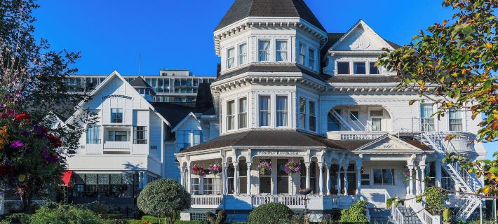 Huntingdon Hotel and Suites Hotels in Capital