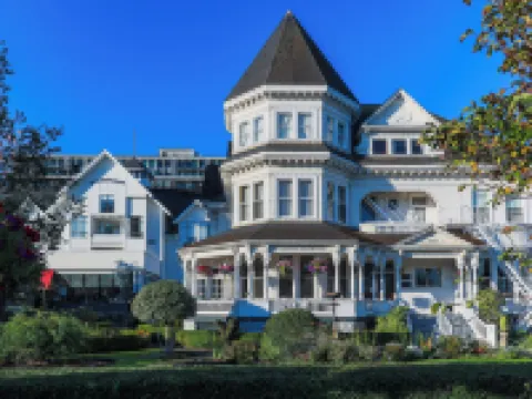 Huntingdon Hotel and Suites Hotels in Victoria