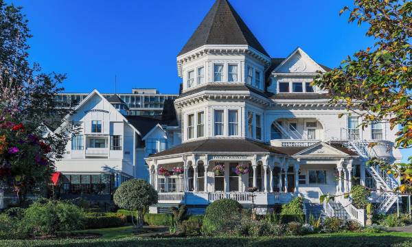Huntingdon Hotel and Suites