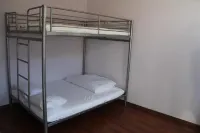 Stay2Night City Center Hostel Hotel di 