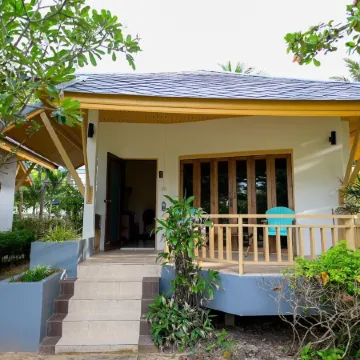 Saphlivilla Beach Resort