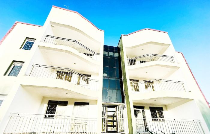 Dutus Hotel Entebbe