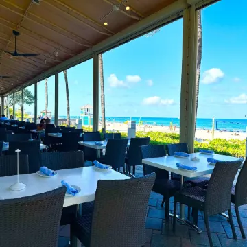 Club Lux Resort by the Beach