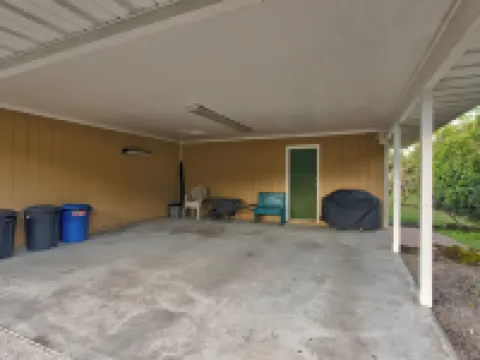 Hale O Makani 3 Bedroom Home by RedAwning Hotéis em Keaau