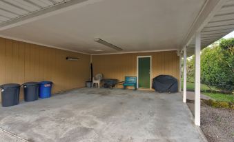 Hale O Makani 3 Bedroom Home by RedAwning