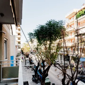 Best House, Ellinou Stratiotou, Ayia, Patra