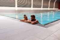 Mirabeau Alpine - Pools