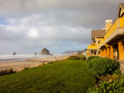 The Ocean Lodge Hotels in Cannon Beach