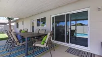 Tempe Remodel w Sparkling Pool and Game Room