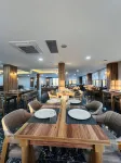 dayman hotel - breakfast
