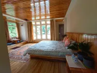 The Alpine Jungle Stay