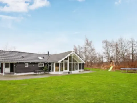 12 Person Holiday Home in Idestrup-by Traum Hoteles en Idestrup