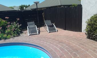Sundowner Motel