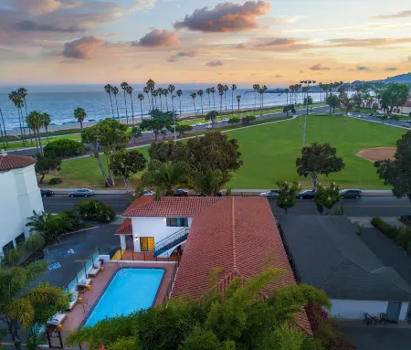 Blue Sands Inn, A Kirkwood Collection Hotel