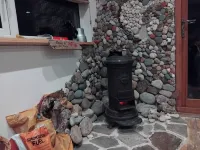 Cosy Rustic Cabin with Hot Tub and Country Views Hotels in Llanelli