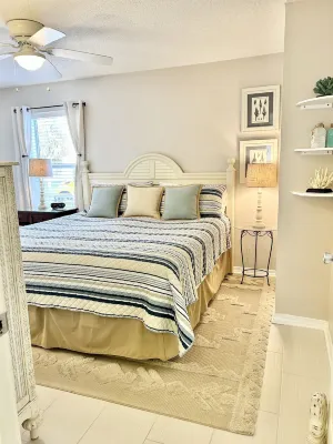 Island Dream 1 Bedroom Condo by Redawning