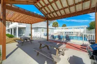 Sleeps 14 w/ Pool, Mins to the Beach Two Condos at Costa Bahia Hotel di Port Aransas