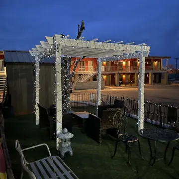 Midtown Inn & Suites