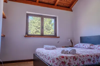 帶私人花園和景觀的山中度假屋 阿爾沃湖附近的飯店