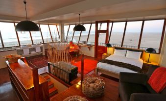 Pelican Point Lodge