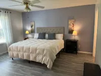 Emerald Coast House. 6 Min to the Beach. above Ground Pool.Preapproved Small Pet Hotels near Island Style