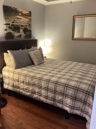 Lakefront Condo 2Br/2ba #208 Indoor Pool, Beach/Balcony  Rent 2/3rd Free-Ask!