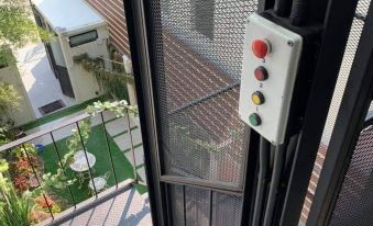 Contemporary Loft in the Heart of Chiang Mai - 5 Mins from Nimman