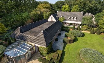 Beautiful Villa in Drunen with Private Heated Pool