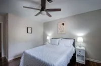 4Br City Retreat w/ Fire Pit, BBQ & Free Parking Hotels in Jackson