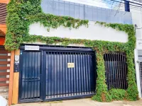 714 Studios Các khách sạn gần La Sabana Park