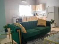 Apt 2 Stylish 2 Bed Cosy and Comfortable Hoteles en Saint John