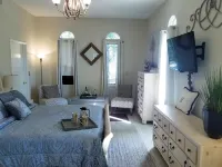 Tuscan Manor Hotels in Eureka Springs