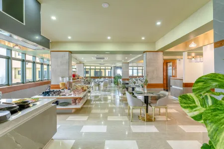 Marukab Plaza Отели рядом с достопримечательностью «Транс Малдивиан Эруэйс»