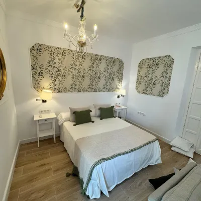 Palacete de La Alameda - Adults Only- Hotels near San Severiano Train Station