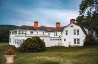 Blackberry River Inn Hotel di Salisbury